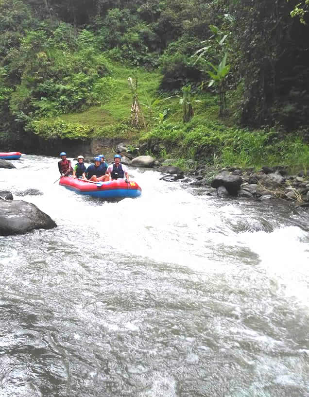 arung jeram telaga waja