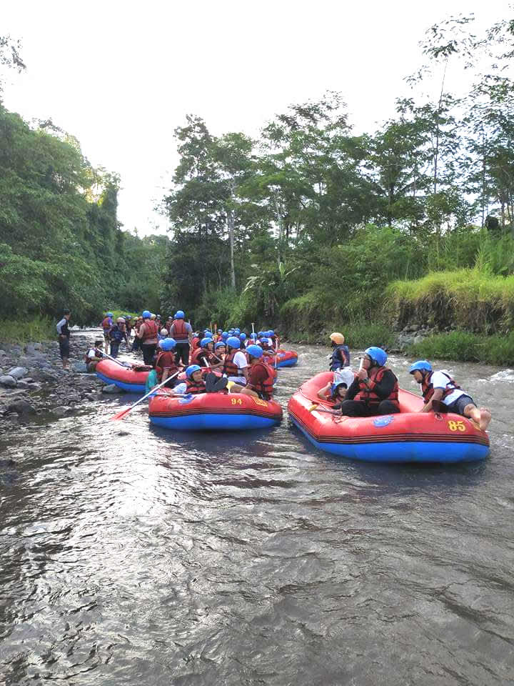 arung jeram telaga waja