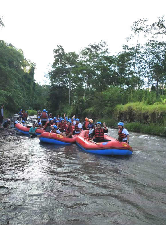arung jeram telaga waja