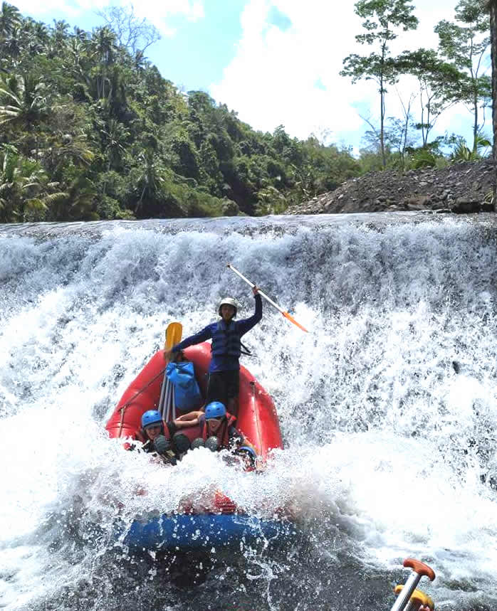 arung jeram telaga waja